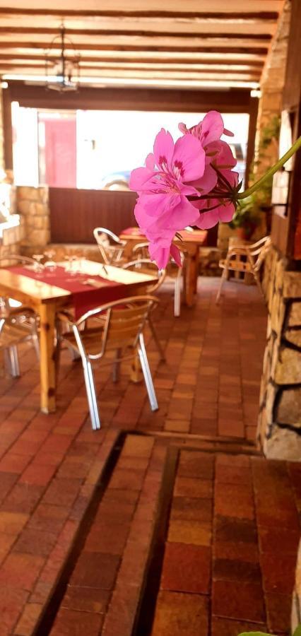 Hostal Restaurante Serrania Tragacete Dış mekan fotoğraf